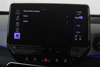 Volkswagen ID.3 Pro 58kWh Family Auto 5dr