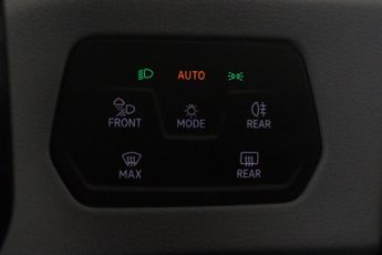 Volkswagen ID.3 Pro 58kWh Family Auto 5dr