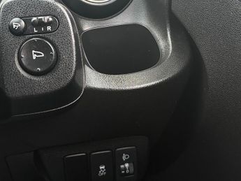 Honda Jazz 1.4 i-VTEC ES Plus CVT Euro 5 5dr