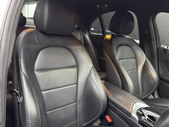 Mercedes-Benz C Class 2.1 C250d AMG Line (Premium) Saloon 4dr Diesel G-Tronic+ Euro 6 