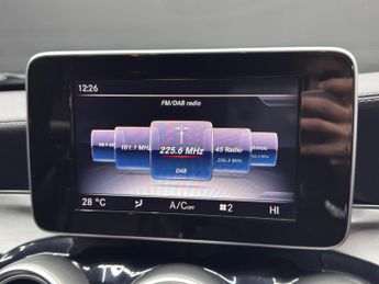 Mercedes-Benz C Class 2.1 C250d AMG Line (Premium) Saloon 4dr Diesel G-Tronic+ Euro 6 