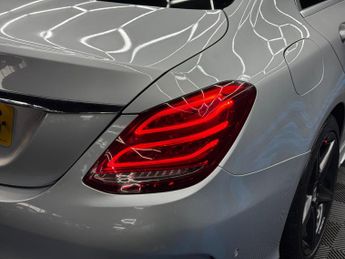 Mercedes-Benz C Class 2.1 C250d AMG Line (Premium) Saloon 4dr Diesel G-Tronic+ Euro 6 