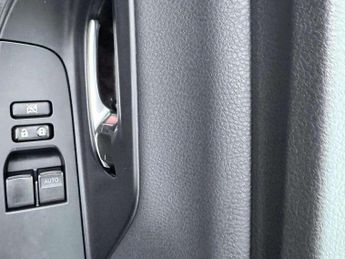 TOYOTA YARIS 1.5 VVT-h Y20 Hatchback 5dr Petrol Hybrid E-CVT Euro 6 (s/s) (10