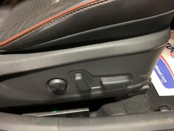 Hyundai KONA 1.6 T-GDi Blue Drive Premium GT DCT 4WD Euro 6 (s/s) 5dr