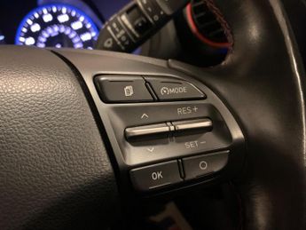 Hyundai KONA 1.6 T-GDi Blue Drive Premium GT DCT 4WD Euro 6 (s/s) 5dr