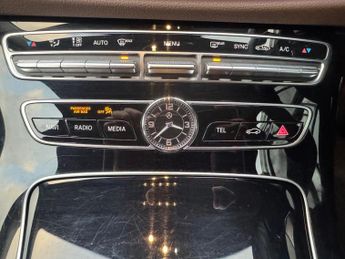 Mercedes-Benz E Class 2.0 E220d SE G-Tronic+ Euro 6 (s/s) 5dr