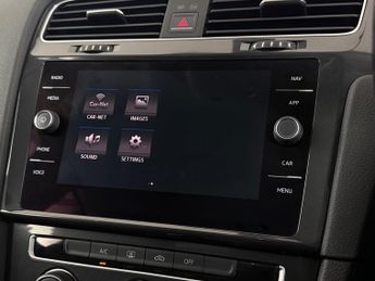 Volkswagen Golf 2.0 TDI BlueMotion Tech SE Nav DSG Euro 6 (s/s) 5dr