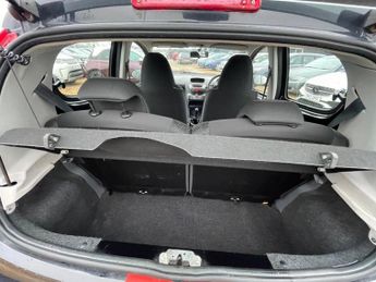 Peugeot 107 1.0 12V Urban Euro 5 5dr