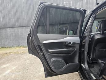 Volvo XC90 2.0 D5 PowerPulse Momentum Pro Auto 4WD Euro 6 (s/s) 5dr