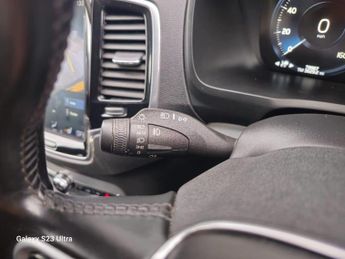 Volvo XC90 2.0 D5 PowerPulse Momentum Pro Auto 4WD Euro 6 (s/s) 5dr