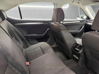 Skoda Superb 1.6 TDI S DSG Euro 6 (s/s) 5dr