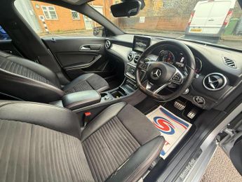 Mercedes-Benz CLA 2.1 CLA220d AMG Line Coupe 7G-DCT Euro 6 (s/s) 4dr