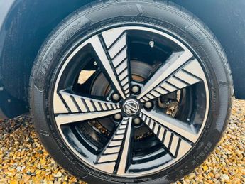 MG MG ZS 44.5kWh Exclusive Auto 5dr