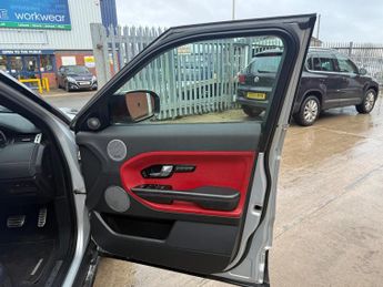 Land Rover Range Rover Evoque 2.2 SD4 Dynamic SUV 5dr Diesel Auto 4WD Euro 5 (190 ps)