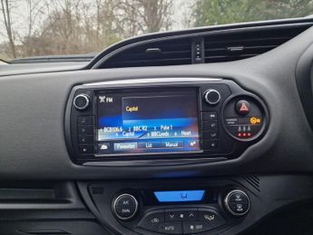 Toyota Yaris 1.5 VVT-h Icon E-CVT Euro 6 5dr