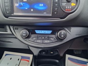Toyota Yaris 1.5 VVT-h Icon E-CVT Euro 6 5dr