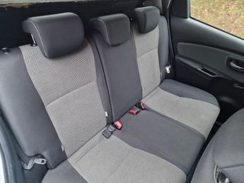 Toyota Yaris 1.5 VVT-h Icon E-CVT Euro 6 5dr