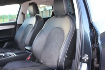 SEAT Leon 1.4 eHybrid 12.8kWh XCELLENCE DSG Euro 6 (s/s) 5dr