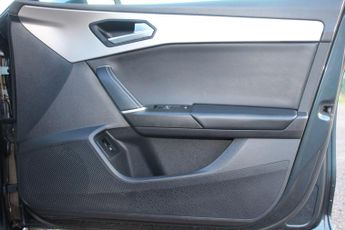 SEAT Leon 1.4 eHybrid 12.8kWh XCELLENCE DSG Euro 6 (s/s) 5dr