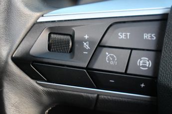SEAT Leon 1.4 eHybrid 12.8kWh XCELLENCE DSG Euro 6 (s/s) 5dr