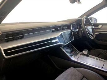 Audi A6 Avant 2.0 TDI 40 Black Edition Estate 5dr Diesel S Tronic quattro Euro