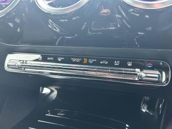 Mercedes-Benz A Class 1.3 A250e 15.6kWh AMG Line (Premium 2) 8G-DCT Euro 6 (s/s) 5dr