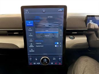 Ford Mustang Mach-E Standard Range 70kWh SUV 5dr Electric Automatic (269 ps)