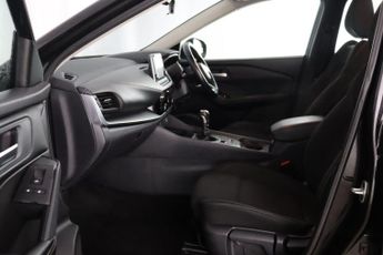 Nissan Qashqai 1.3 DIG-T MHEV Acenta Premium Euro 6 (s/s) 5dr