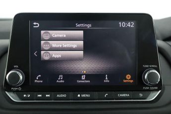 Nissan Qashqai 1.3 DIG-T MHEV Acenta Premium Euro 6 (s/s) 5dr