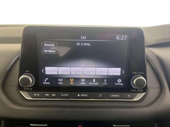 Nissan Qashqai 1.3 DIG-T MHEV Acenta Premium SUV 5dr Petrol Hybrid XTRON Euro 6