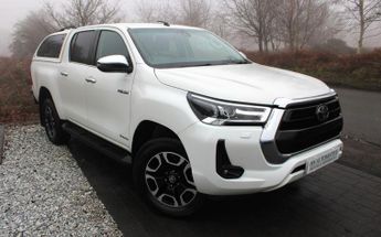 Toyota Hi Lux 2.4 D-4D Invincible Auto 4WD Euro 6 (s/s) 4dr