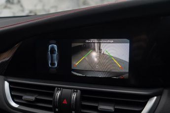 Alfa Romeo Giulia 2.9 V6 Bi-Turbo Quadrifoglio Auto Euro 6 (s/s) 4dr