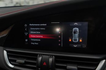 Alfa Romeo Giulia 2.9 V6 Bi-Turbo Quadrifoglio Auto Euro 6 (s/s) 4dr