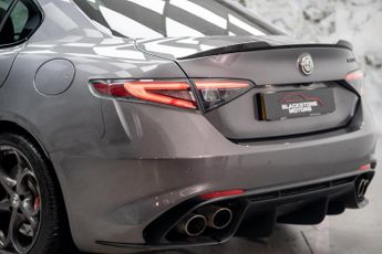 Alfa Romeo Giulia 2.9 V6 Bi-Turbo Quadrifoglio Auto Euro 6 (s/s) 4dr