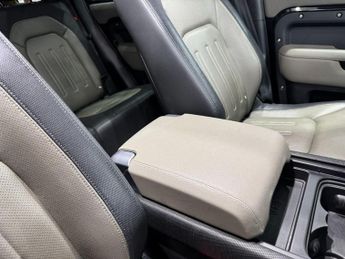 Land Rover Defender 110 2.0 P300 X-Dynamic SE Auto 4WD Euro 6 (s/s) 5dr