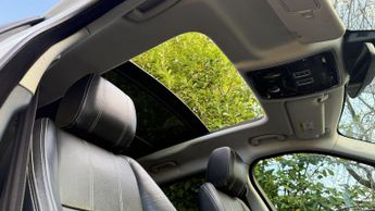 Land Rover Range Rover Velar 2.0 D240 S Auto 4WD Euro 6 (s/s) 5dr