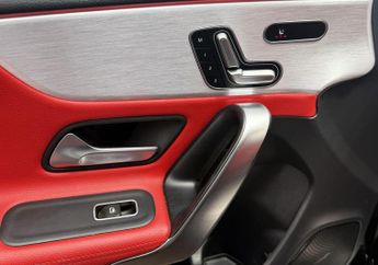 Mercedes-Benz CLA 1.3 CLA180 AMG Line (Premium Plus 2) Coupe 7G-DCT Euro 6 (s/s) 4