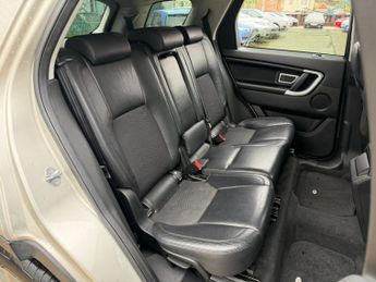 Land Rover Discovery Sport 2.0 TD4 SE Tech Auto 4WD Euro 6 (s/s) 5dr