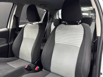 Toyota Yaris 1.5 VVT-h Icon E-CVT Euro 6 (s/s) 5dr