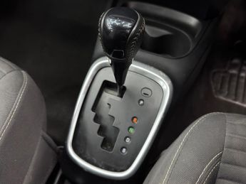 Toyota Yaris 1.5 VVT-h Icon E-CVT Euro 6 (s/s) 5dr