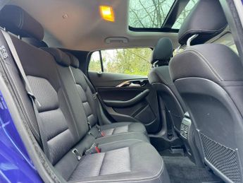 Infiniti Q30 2.2d Premium DCT AWD Euro 6 (s/s) 5dr