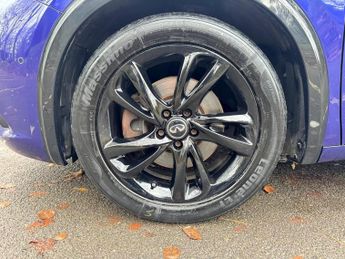 Infiniti Q30 2.2d Premium DCT AWD Euro 6 (s/s) 5dr