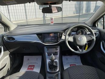 Vauxhall Astra 1.6 CDTi Design Sports Tourer 5dr Diesel Auto Euro 6 (136 ps)