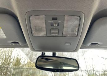 Toyota RAV4 2.2 D-4D XT5 SUV 5dr Diesel Manual 4WD (177 g/km, 134 bhp)