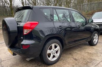 Toyota RAV4 2.2 D-4D XT5 SUV 5dr Diesel Manual 4WD (177 g/km, 134 bhp)