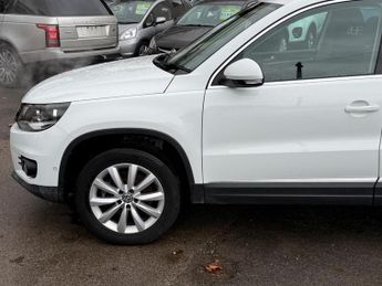 Volkswagen Tiguan 2.0 TDI BlueMotion Tech Match DSG 4WD Euro 5 (s/s) 5dr
