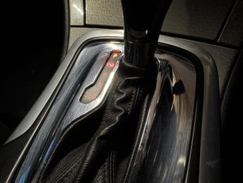 Vauxhall Insignia 2.0 CDTi Design Nav Sports Tourer Auto Euro 5 5dr