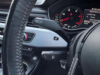 Audi A4 Avant 2.0 TDI ultra S line S Tronic Euro 6 (s/s) 5dr