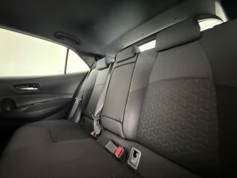 Toyota Corolla 1.8 VVT-h Icon CVT Euro 6 (s/s) 5dr