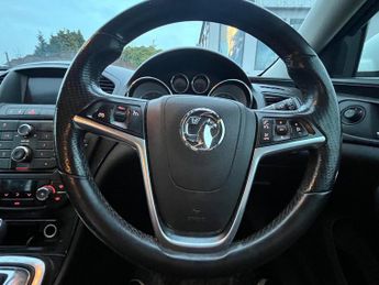 Vauxhall Insignia 2.0 CDTi SRi Nav Auto Euro 5 5dr